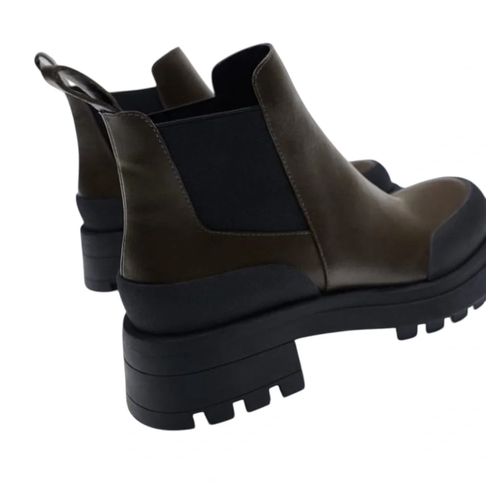 Zara Black and Brown Ankle Boots - Picture 8 of 9